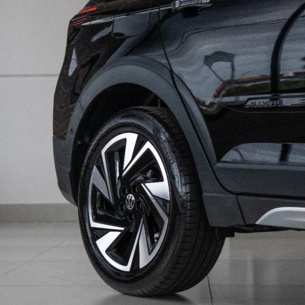 VOLKSWAGEN Nivus 1.0 4P FLEX 200 TSI HIGHLINE TURBO AUTOMÁTICO
