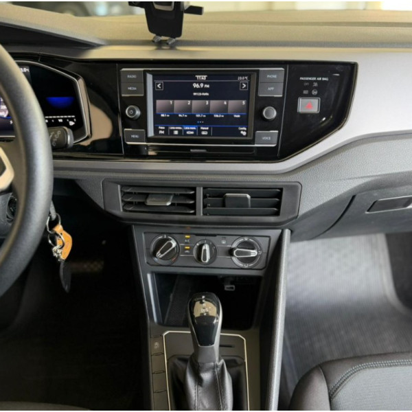 VOLKSWAGEN Nivus 1.0 4P FLEX 200 TSI COMFORTLINE TURBO AUTOMÁTICO