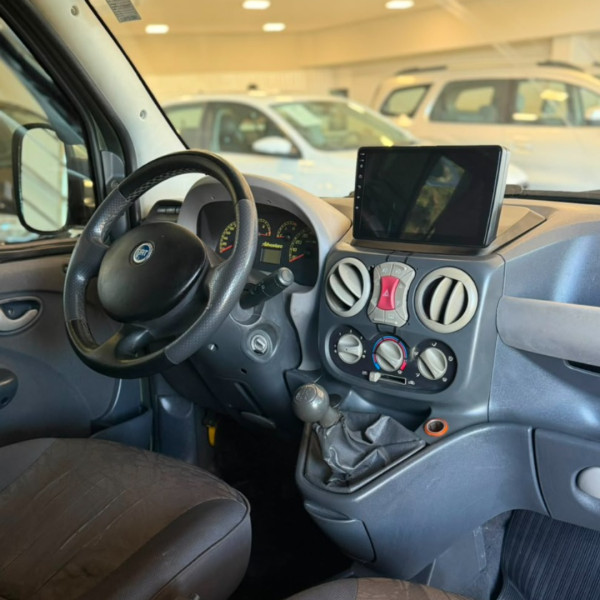 FIAT Doblo 1.8 16V 4P FLEX ADVENTURE 6 LUGARES