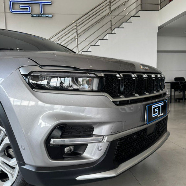 JEEP Commander 1.3 16V 4P FLEX T270 LONGITUDE TURBO AUTOMÁTICO AT6