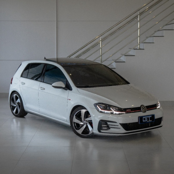 Golf 2.0 4P GTI TURBO AUTOMÁTICO