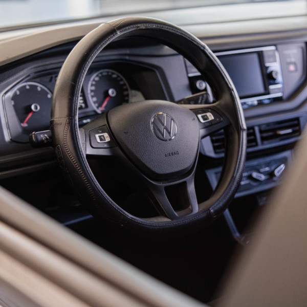 VOLKSWAGEN Polo Hatch 1.0 4P MPI