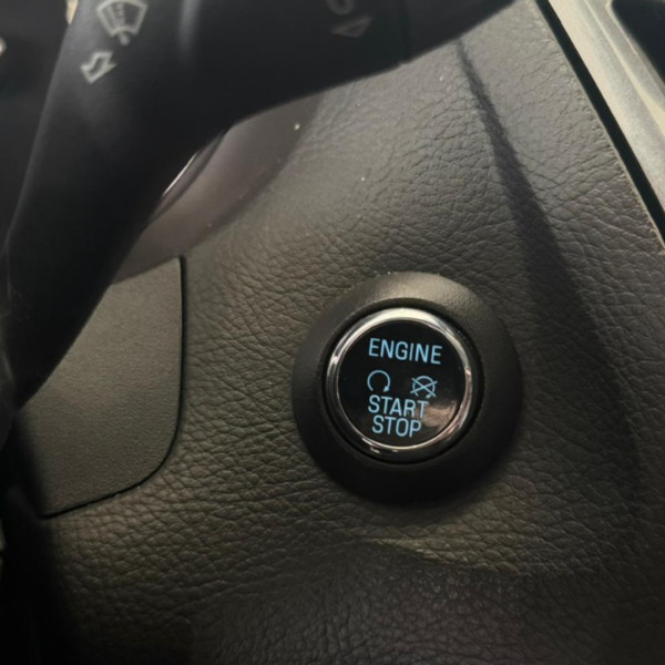 FORD Focus Hatch 2.0 16V 4P FLEX TITANIUM POWERSHIFT AUTOMÁTICO