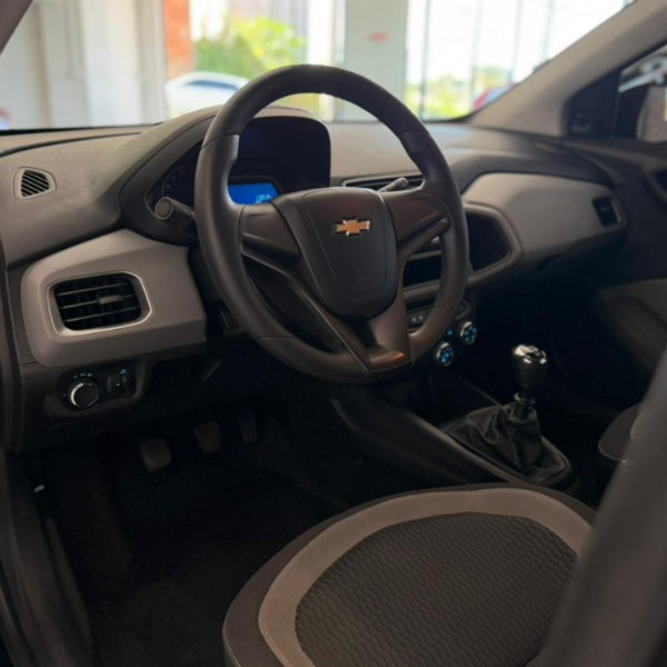 CHEVROLET Onix Hatch 1.0 4P FLEX LT