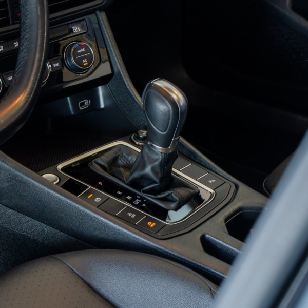 VOLKSWAGEN Jetta 1.4 4P 250 TSI TURBO COMFORTLINE AUTOMÁTICO