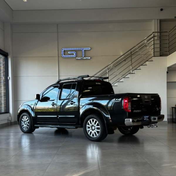 NISSAN Frontier 2.5 SL 10 ANOS 4X4 TURBO DIESEL CABINE DUPLA AUTOMÁTICO