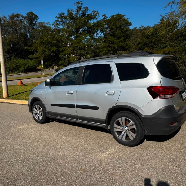 CHEVROLET Spin 1.8 4P FLEX ACTIVE7 7 LUGARES AUTOMÁTICO