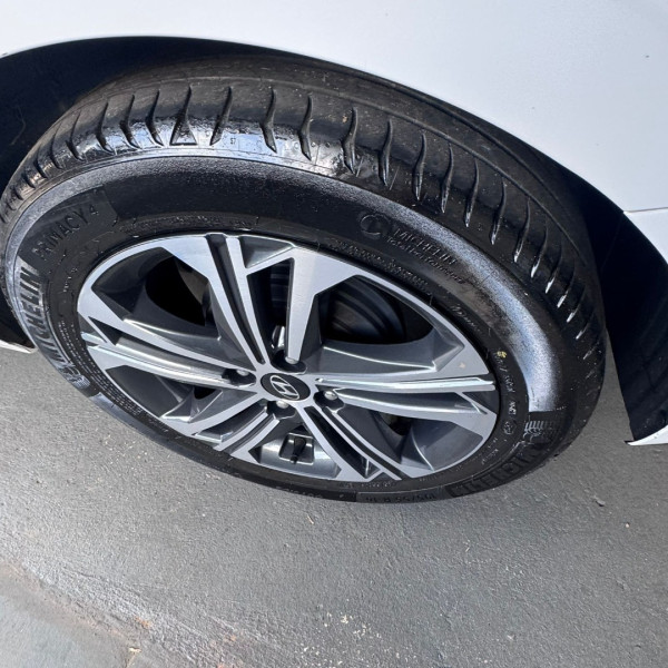 HYUNDAI HB 20 Sedan 1.0 12V 4P FLEX TGDI TURBO COMFORT AUTOMÁTICO