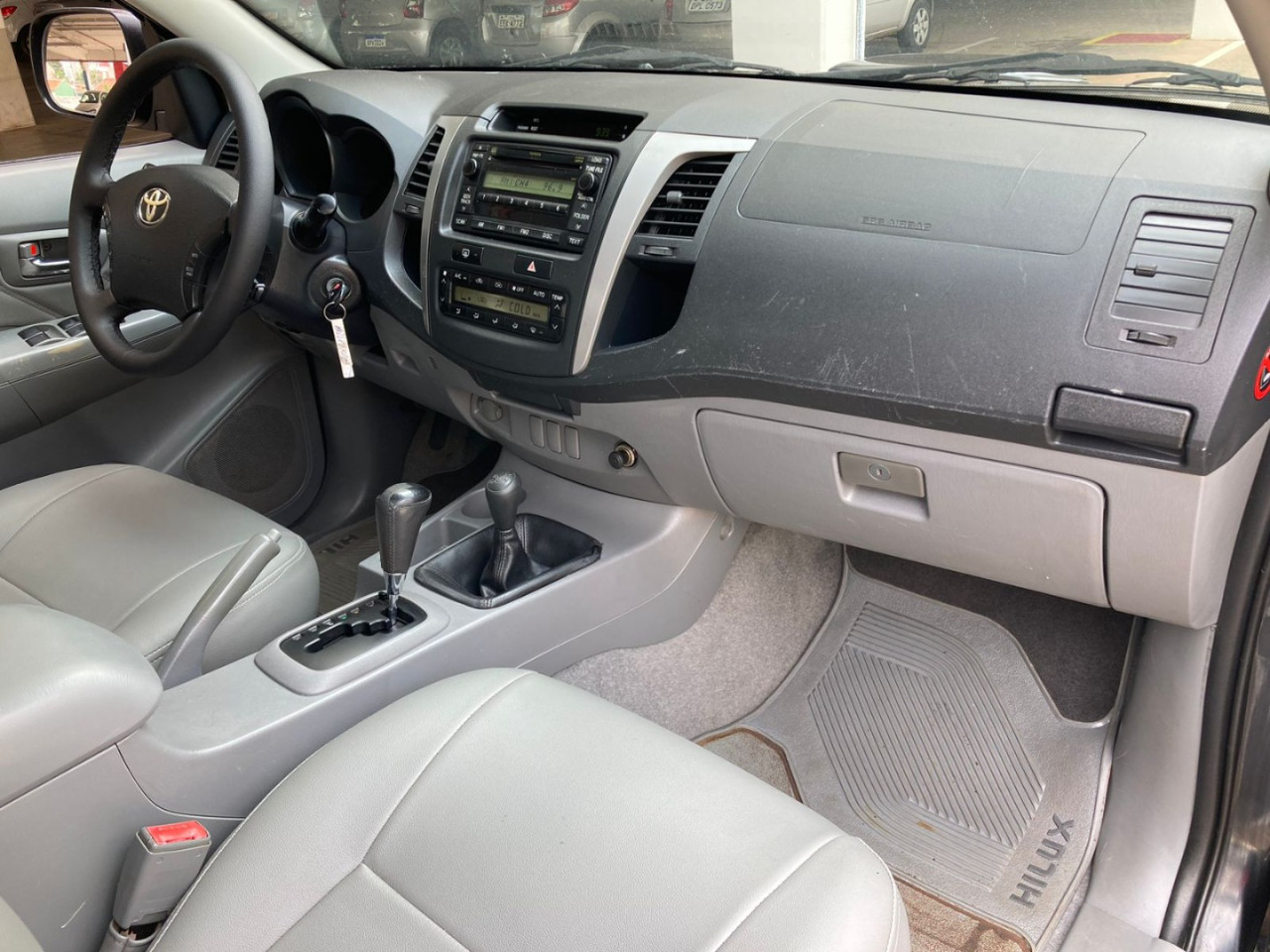 Hilux Caminhonete 3.0 4P 4X4 SRV TURBO DIESEL CABINE DUPLA AUTOMÁTICO