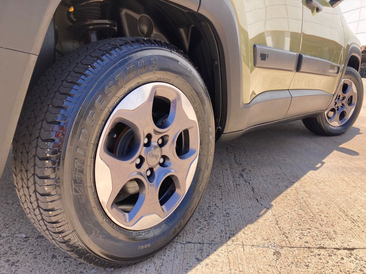 Renegade 1.8 16V 4P FLEX SPORT