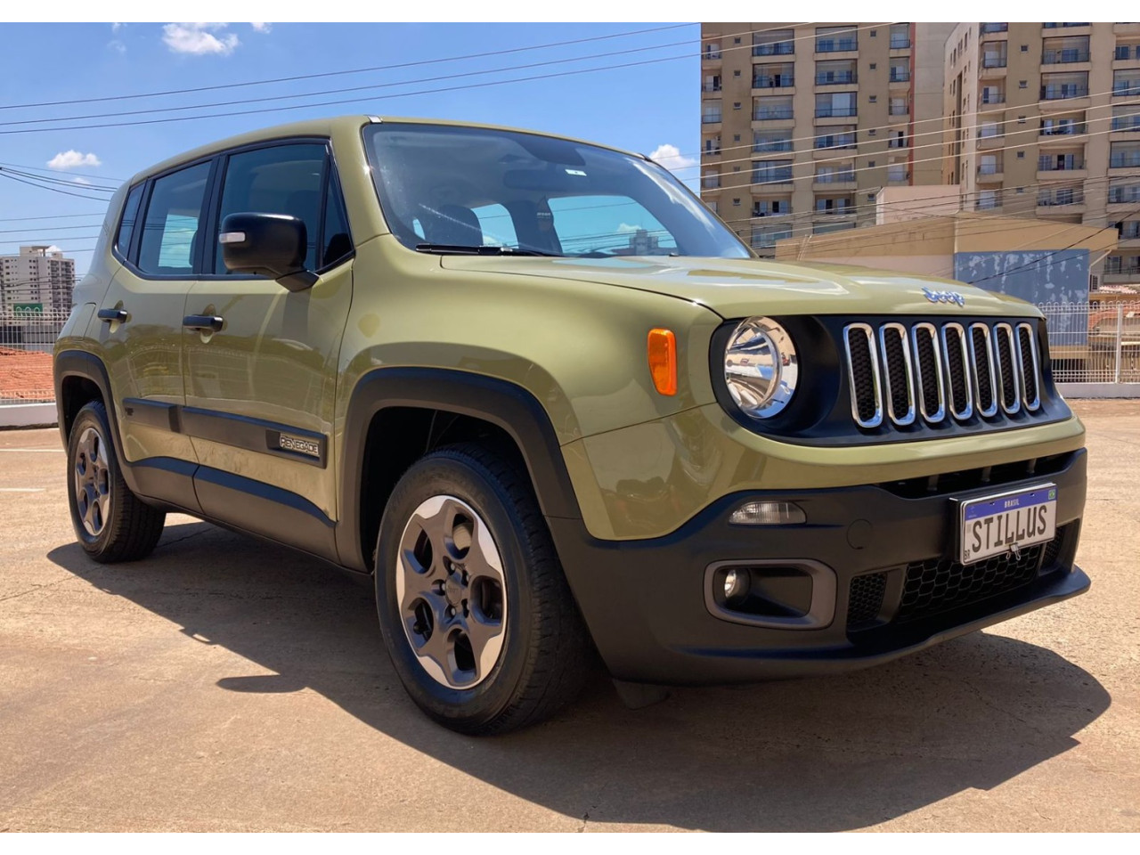 Renegade 1.8 16V 4P FLEX SPORT