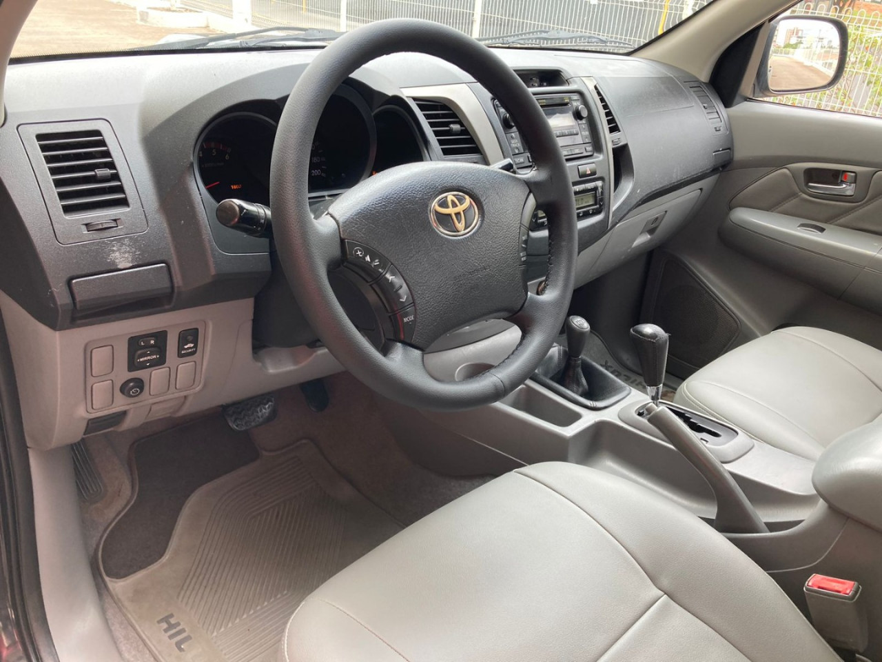 Hilux Caminhonete 3.0 4P 4X4 SRV TURBO DIESEL CABINE DUPLA AUTOMÁTICO
