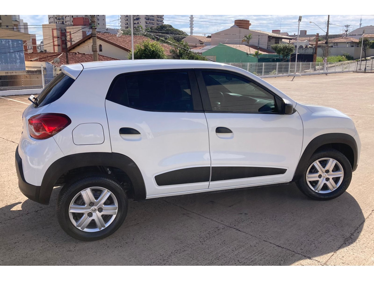 Kwid 1.0 12V 4P SCE FLEX ZEN