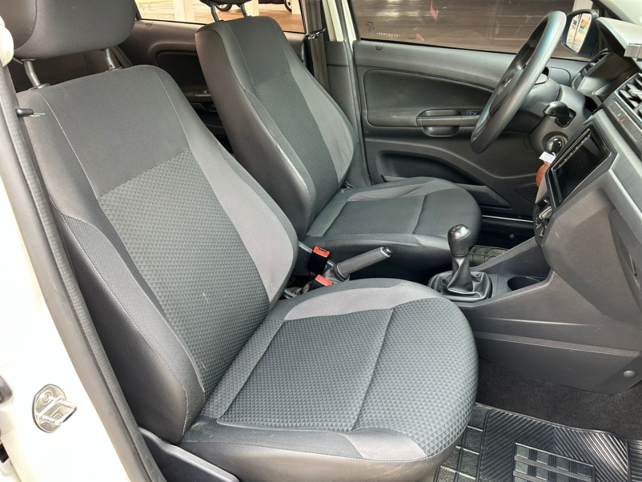 Voyage 1.6 4P FLEX