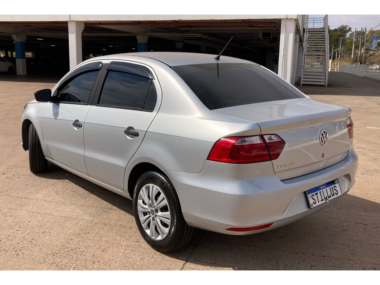 Voyage 1.6 4P FLEX AUTOMÁTICO