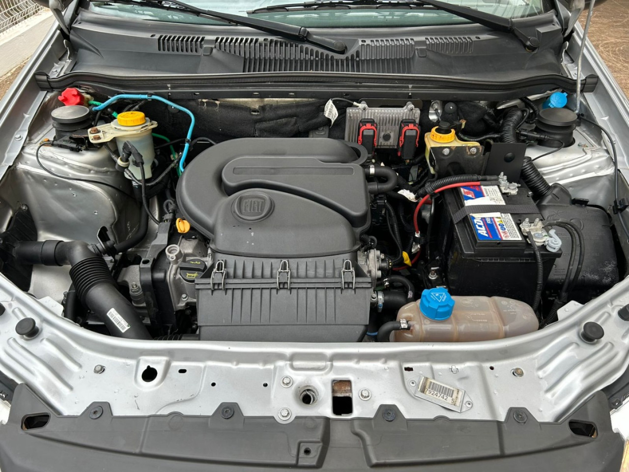 Strada 1.4 FLEX HARD WORKING CABINE SIMPLES