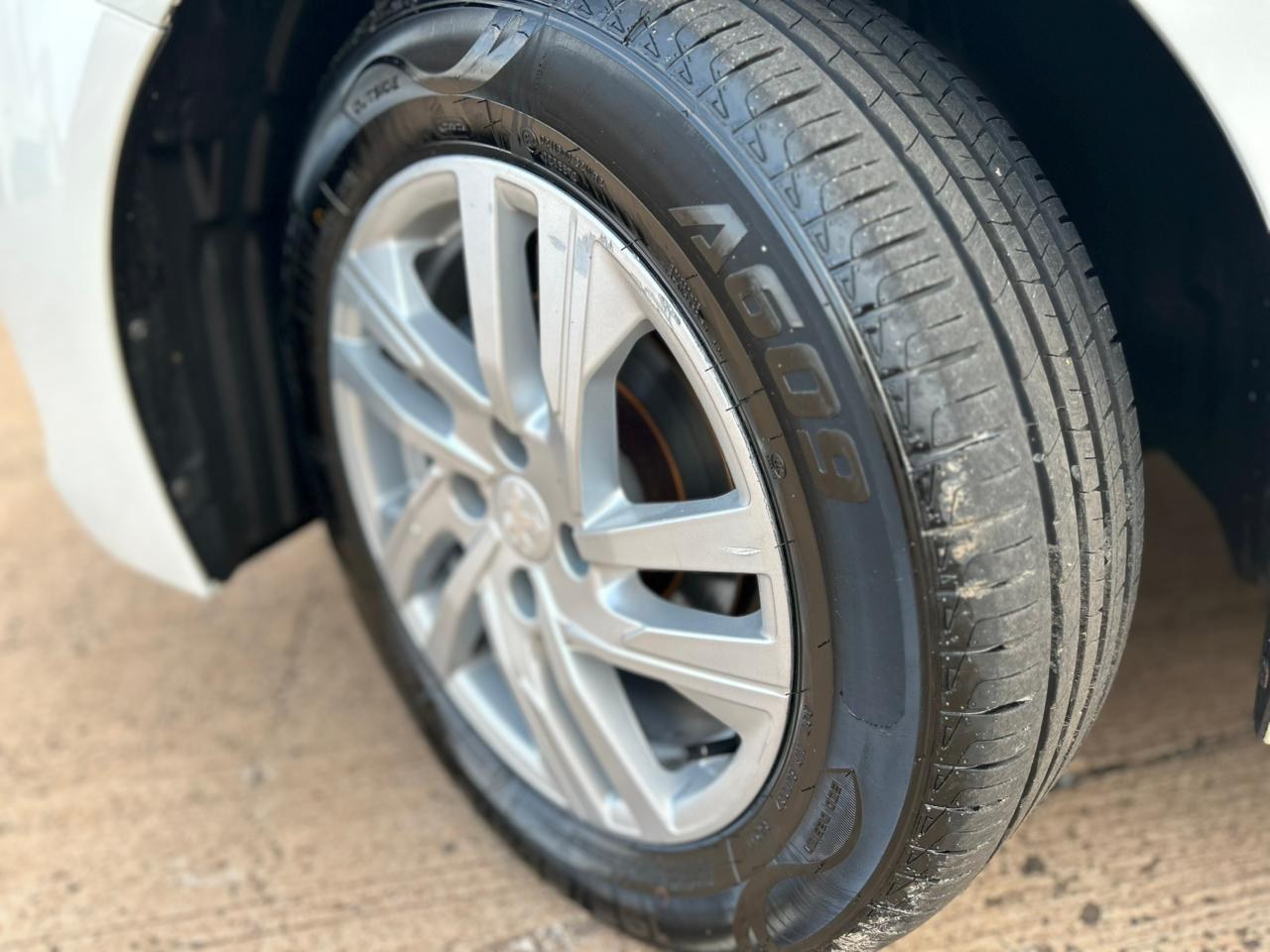 208 1.6 16V 4P FLEX ALLURE AUTOMÁTICO