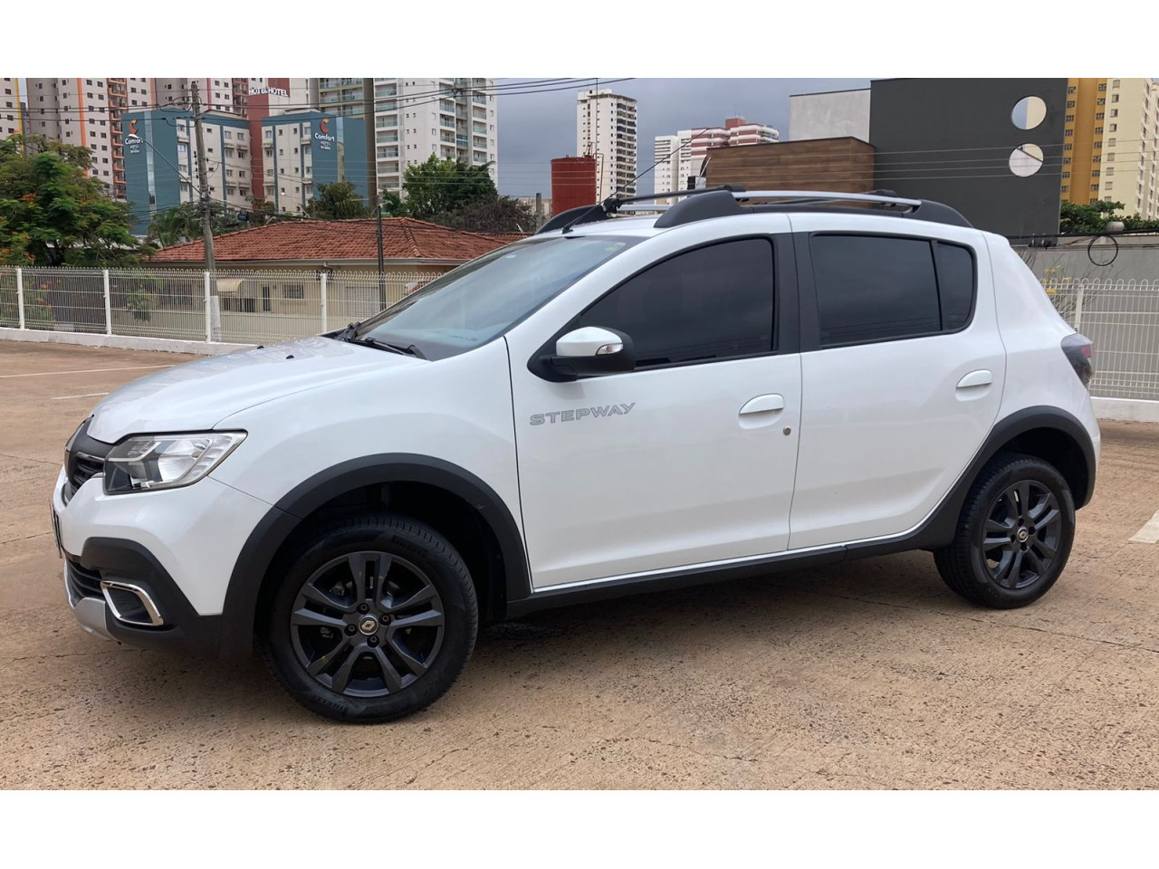 Sandero 1.6 16V 4P FLEX STEPWAY AUTOMÁTICO