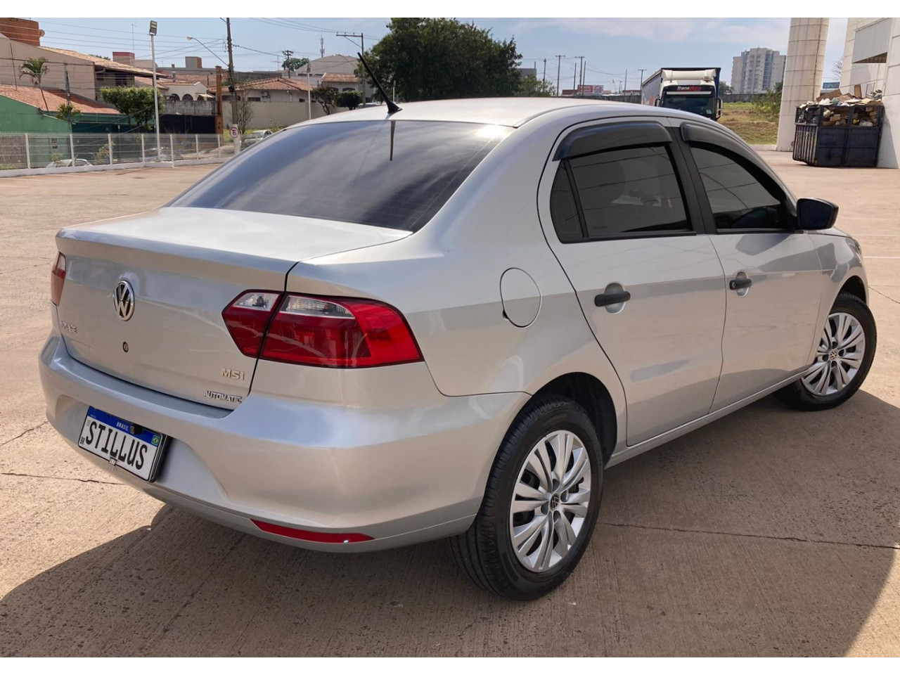 Voyage 1.6 4P FLEX AUTOMÁTICO