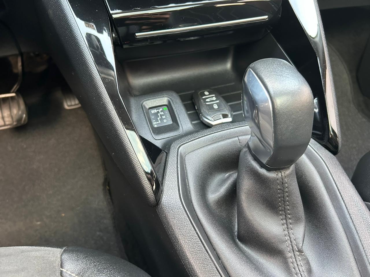208 1.6 16V 4P FLEX ALLURE AUTOMÁTICO
