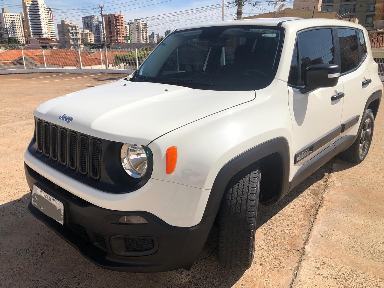 Renegade 1.8 16V 4P FLEX