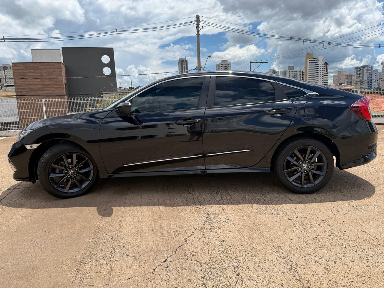 Civic 2.0 16V 4P FLEX LX AUTOMÁTICO