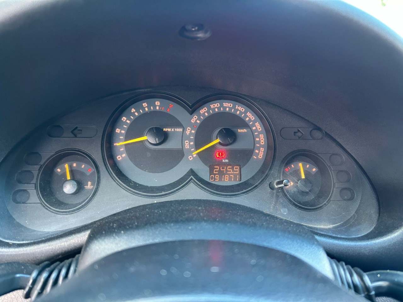 Classic Sedan 1.0 4P VHCE FLEX