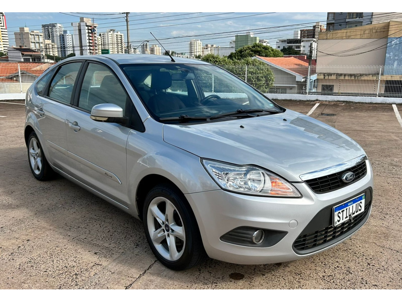 Focus Hatch 1.6 4P GLX