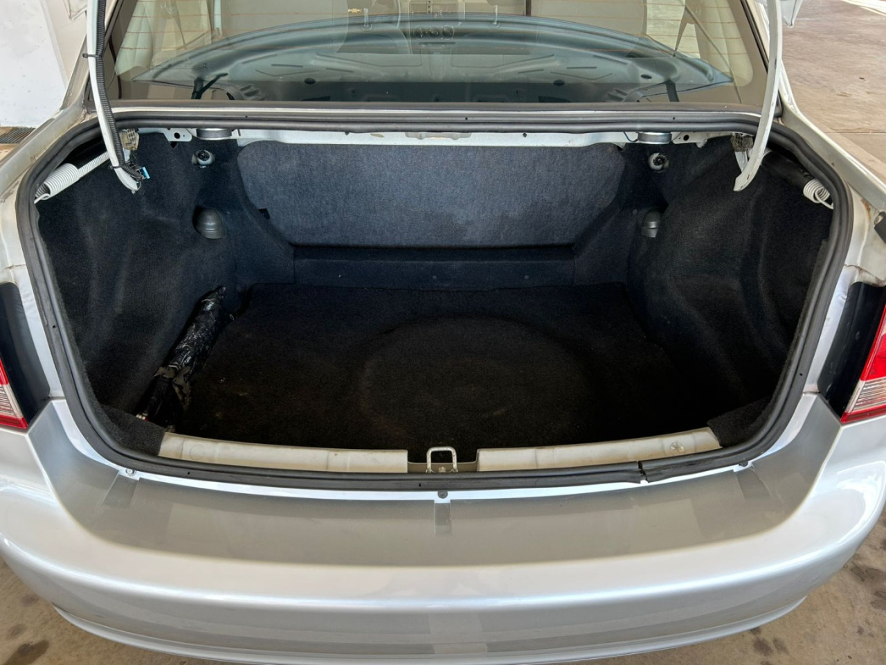 Classic Sedan 1.0 4P VHCE FLEX LS