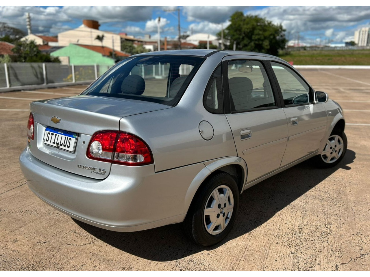 Classic Sedan 1.0 4P VHCE FLEX LS