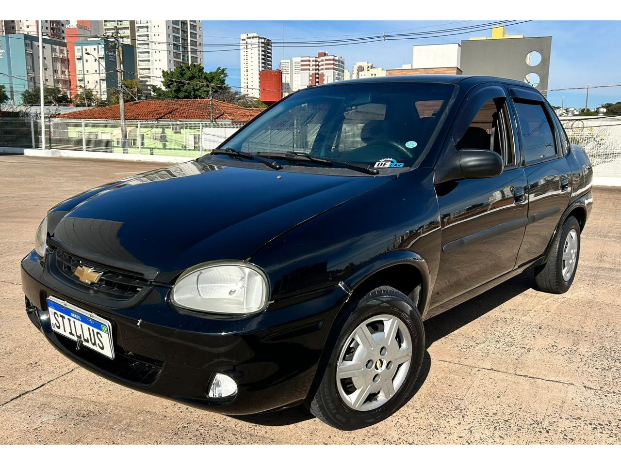 Classic Sedan 1.0 4P VHCE FLEX