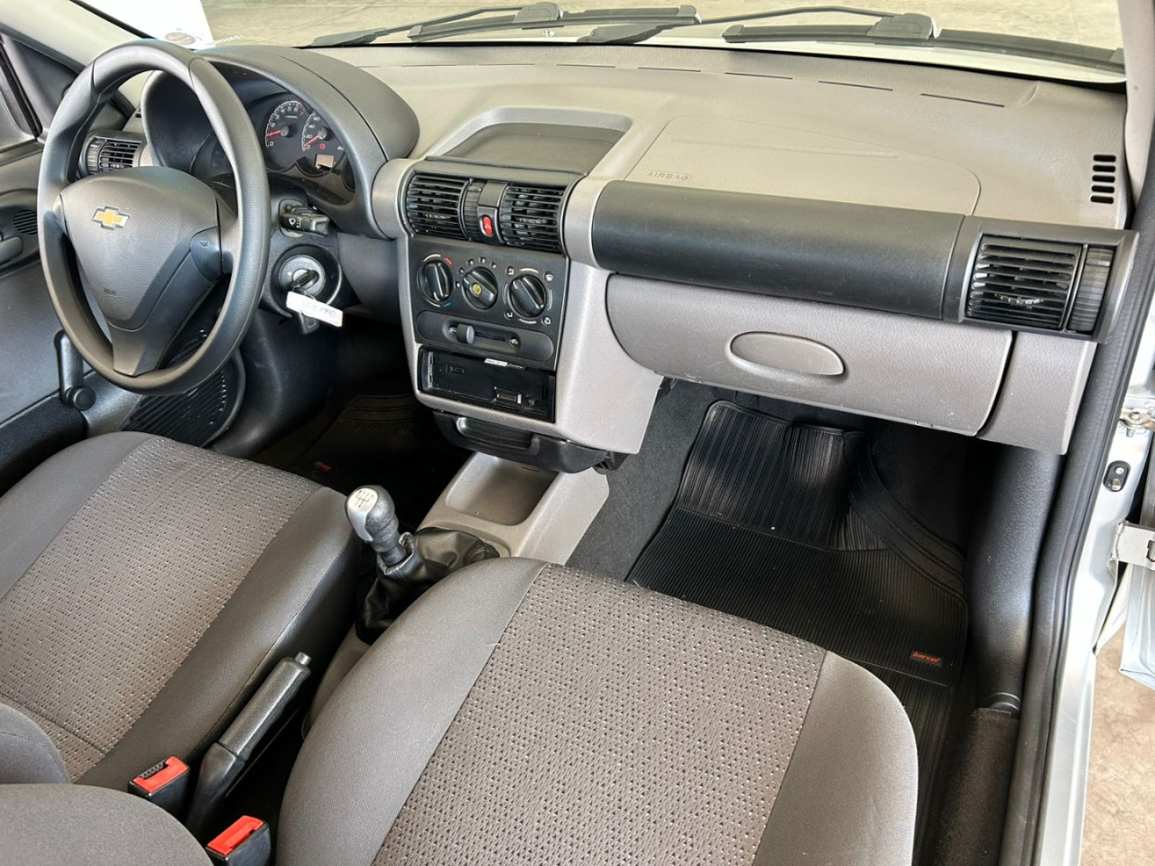 Classic Sedan 1.0 4P VHCE FLEX LS