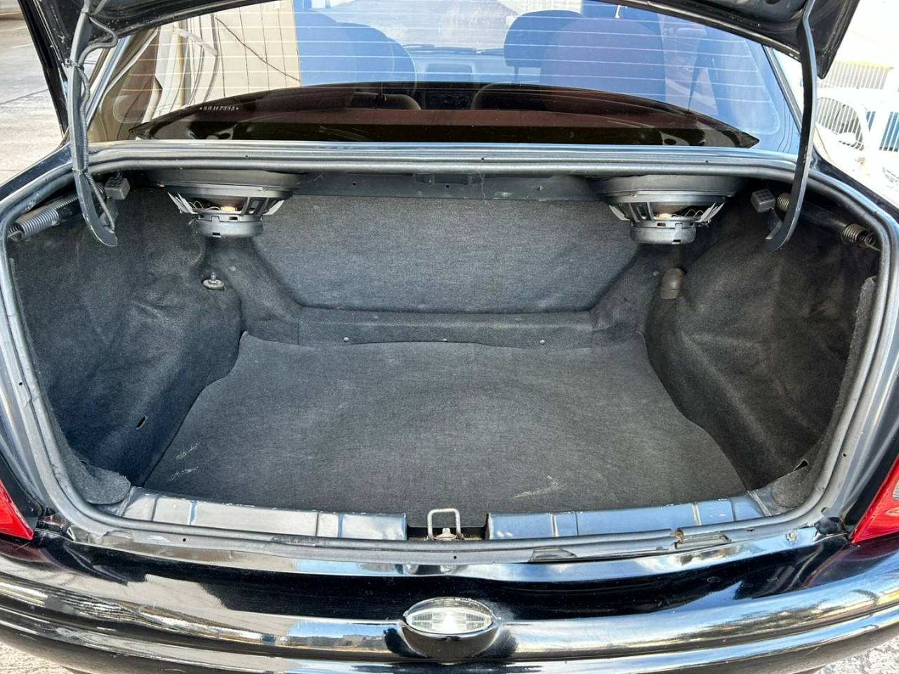 Classic Sedan 1.0 4P VHCE FLEX