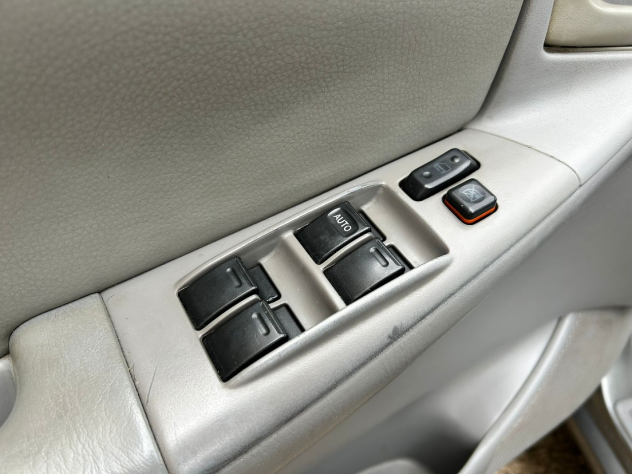 Corolla 1.8 16V 4P XEI AUTOMÁTICO