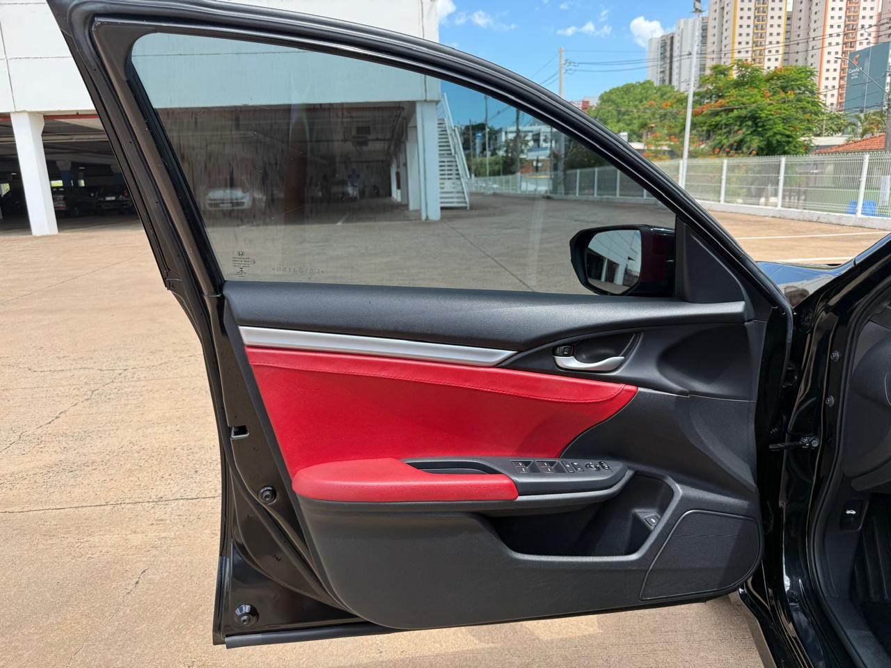 Civic 2.0 16V 4P FLEX LX AUTOMÁTICO