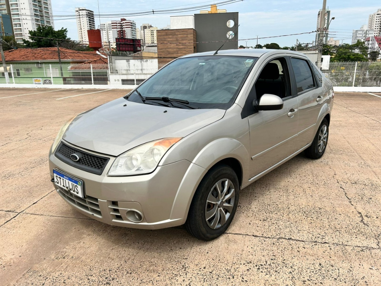 Fiesta Sedan 1.6 4P FLEX