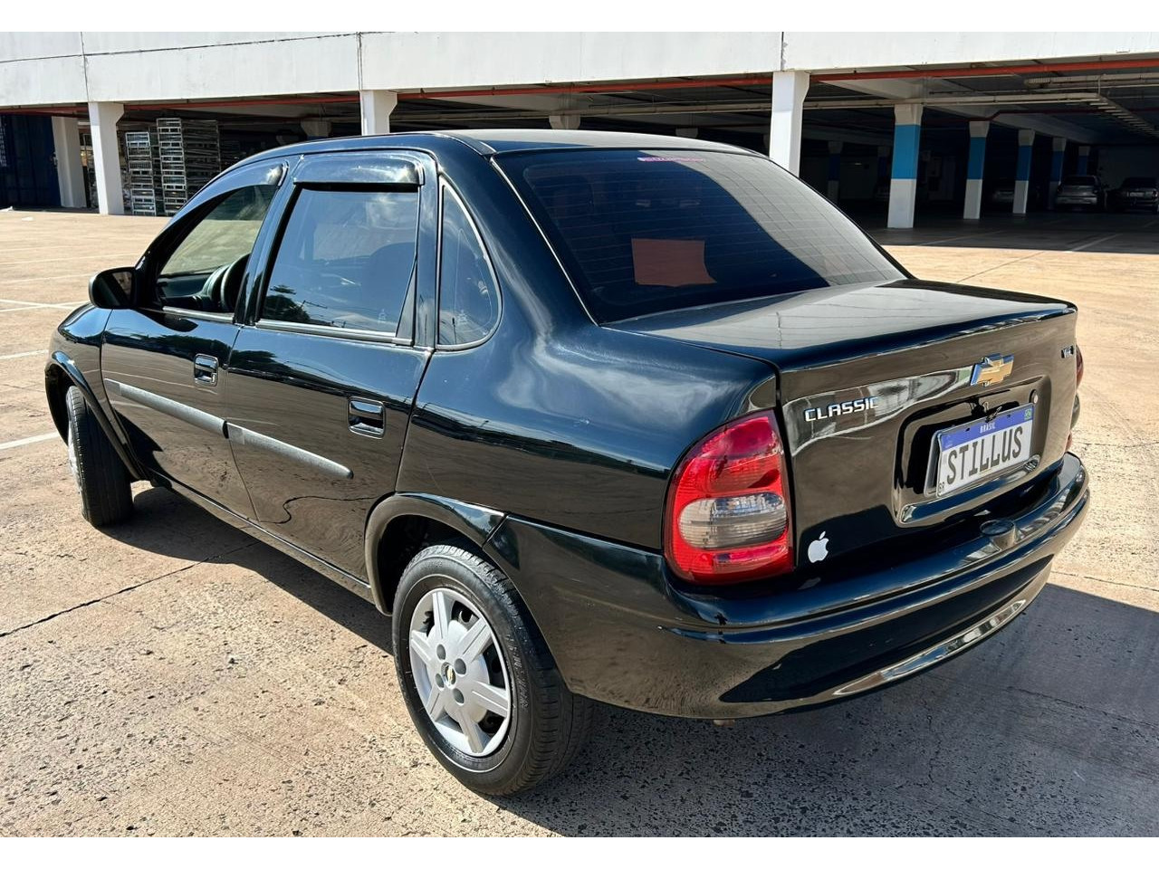 Classic Sedan 1.0 4P VHCE FLEX