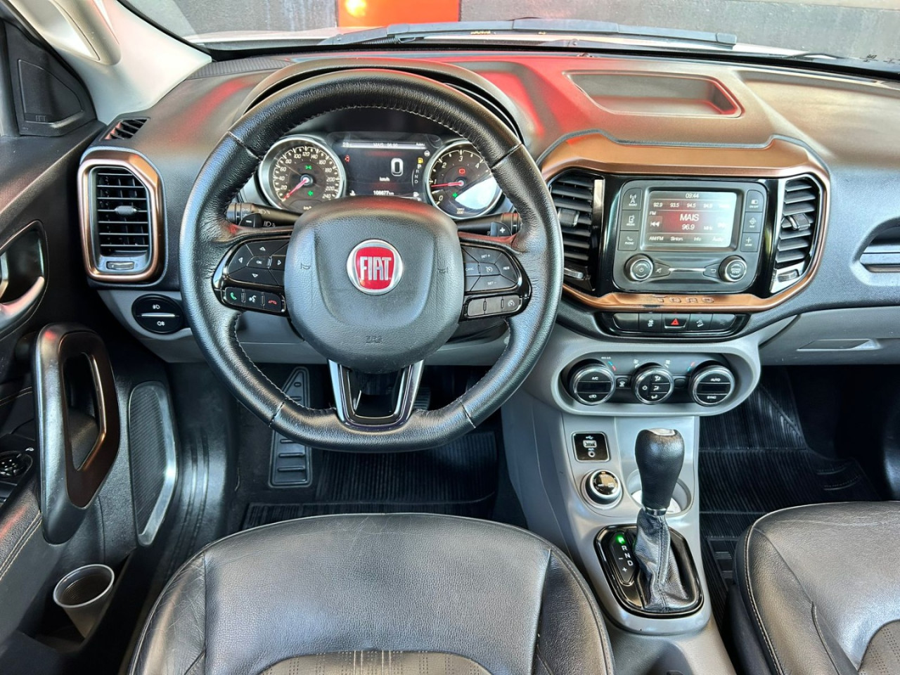 Toro 2.0 16V 4P VOLCANO 4WD TURBO DIESEL AUTOMÁTICO