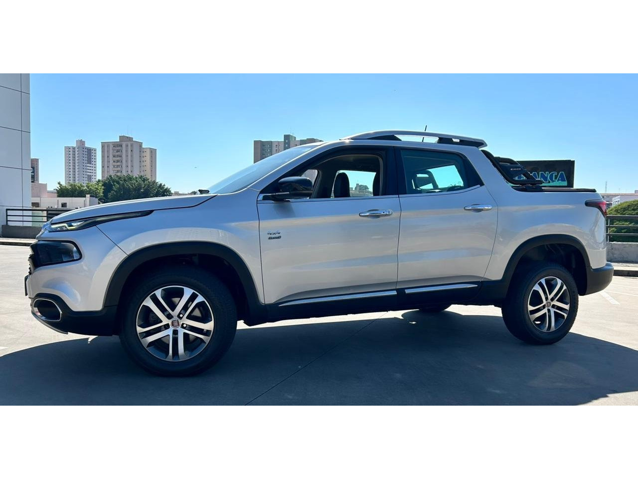 Toro 2.0 16V 4P VOLCANO 4WD TURBO DIESEL AUTOMÁTICO