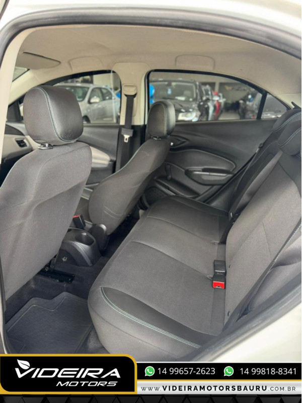 Onix Hatch 1.4 4P FLEX LT