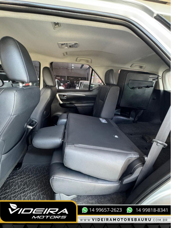 Hilux SW4 2.8 16V 4P SRX 4X4 7 LUGARES TURBO DIESEL AUTOMÁTICO