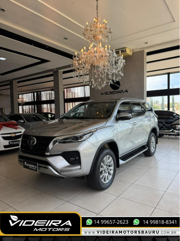 Hilux SW4 2.8 16V 4P SRX 4X4 7 LUGARES TURBO DIESEL AUTOMÁTICO