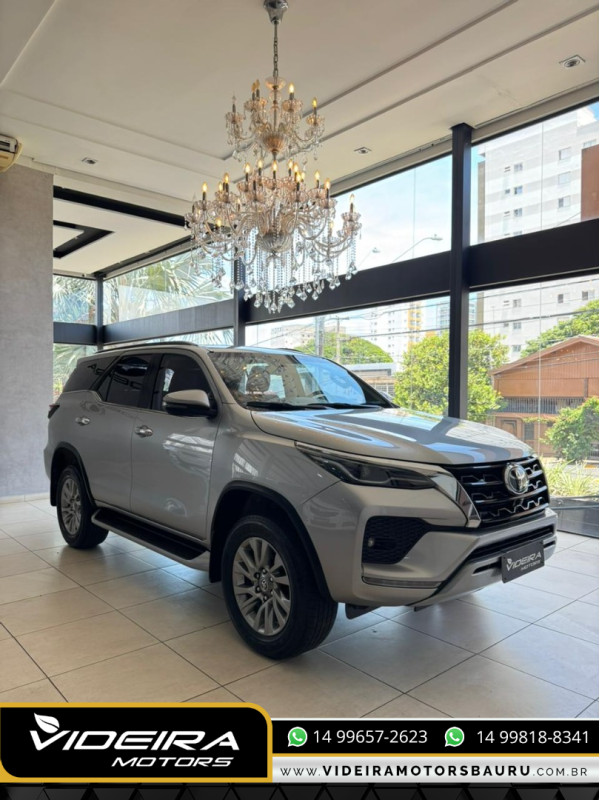 Hilux SW4 2.8 16V 4P SRX 4X4 7 LUGARES TURBO DIESEL AUTOMÁTICO