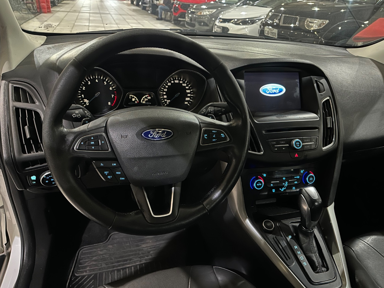 Focus Sedan 2.0 16V 4P FLEX SE POWERSHIFT AUTOMÁTICO