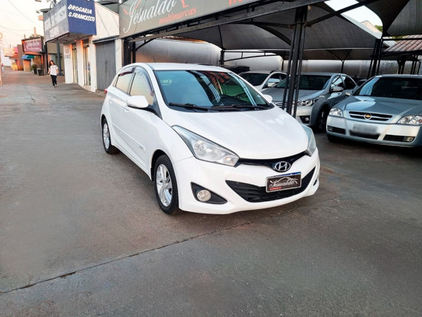 HB 20 Hatch 1.6 16V 4P FLEX PREMIUM