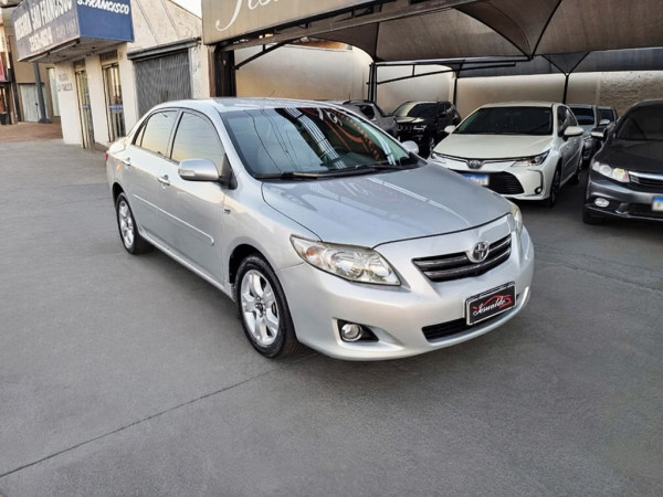 Corolla Hatch 1.8 16V 4P XEI AUTOMÁTICO