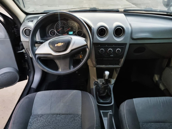 CHEVROLET Prisma 1.4 4P LT FLEX