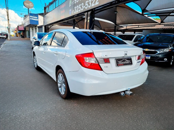 HONDA Civic 1.8 16V 4P FLEX LXS