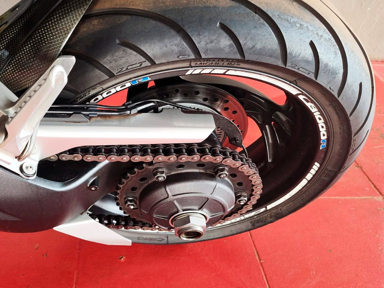 HONDA CB 1000 R Modelo sem Versão