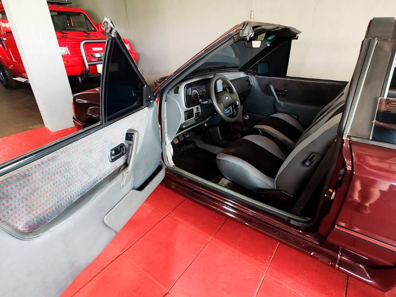 FORD Escort 1.6 XR3 CONVERSÍVEL